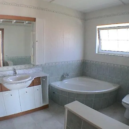 - 4 Bedrooms With Pool, Wifi And Sea Views Young People Group Not Allowed - 07933 Villa *